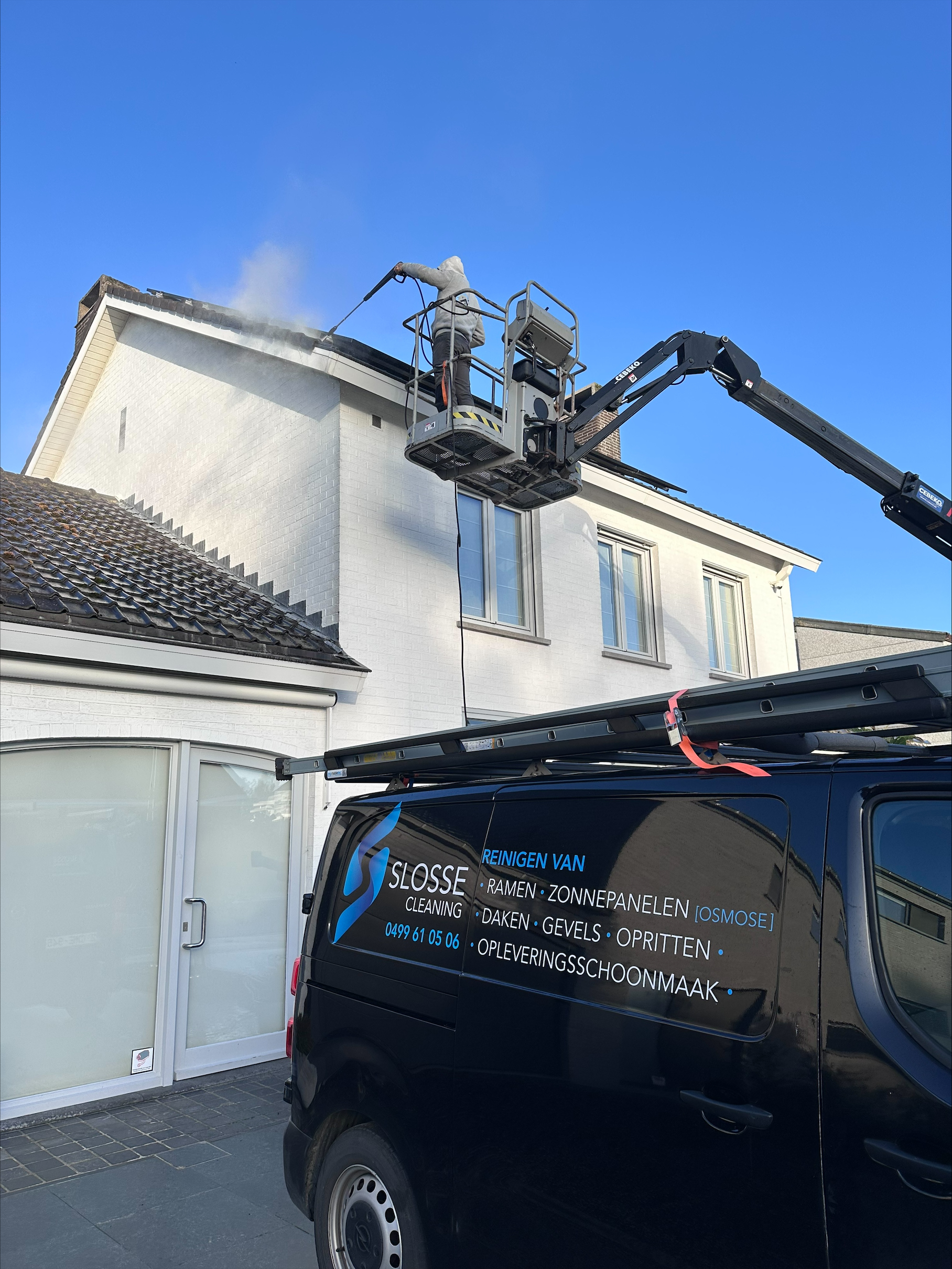 Gevelreiniging met hoogtewerker